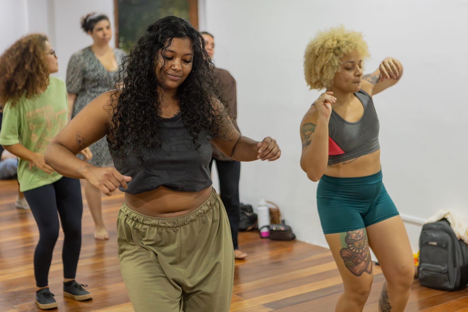 Conexão Bora: Centro Cultural Belchior é palco de roda de conversa com as rappers Duquesa e Cabulosa neste sábado (12/07); confira a programação completa