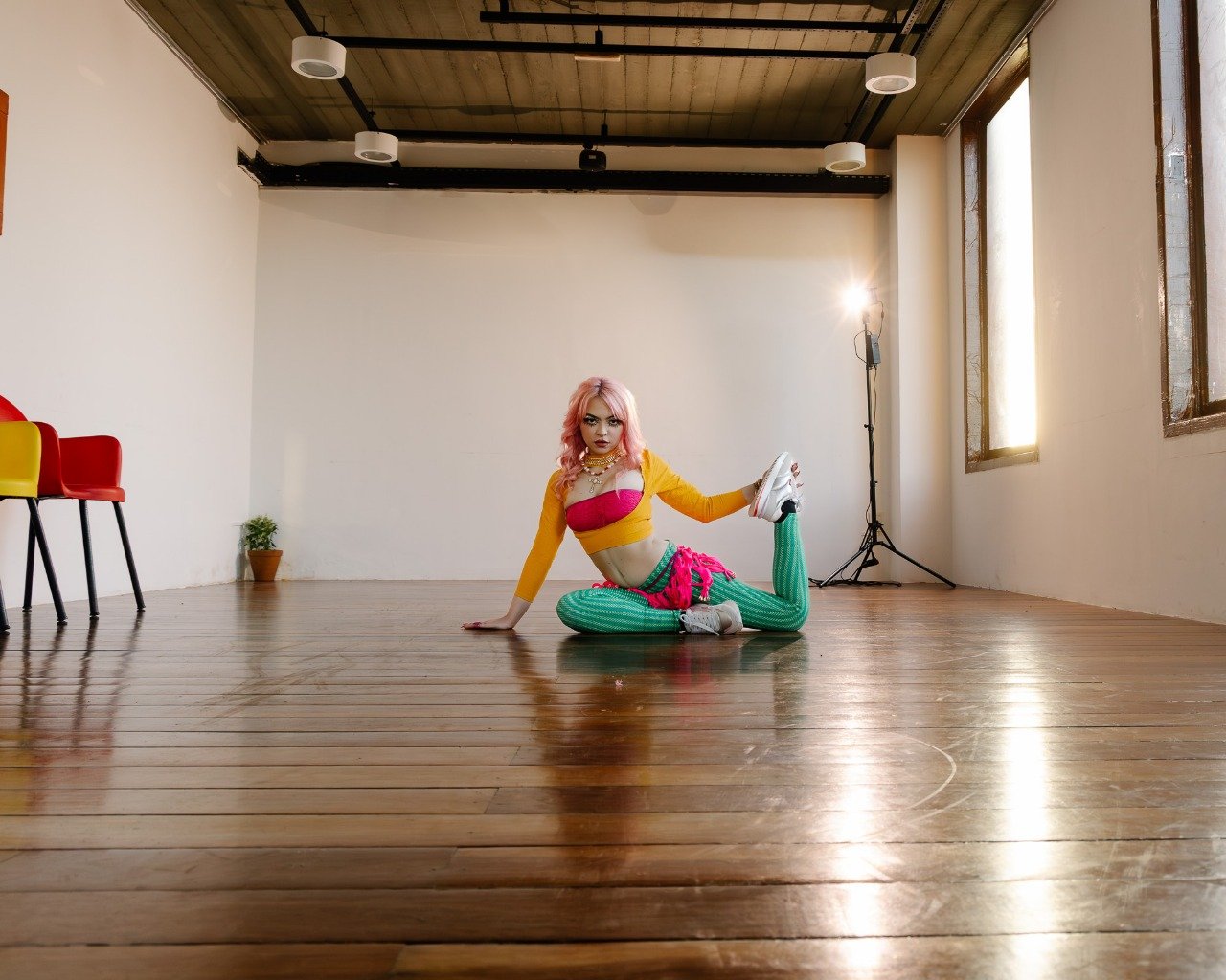 Centro Cultural Belchior encerra programação de setembro com apresentação do Afoxé Omõrisà Odè, vivência Samba de Qualidade e show da cantora pop Camaleoa